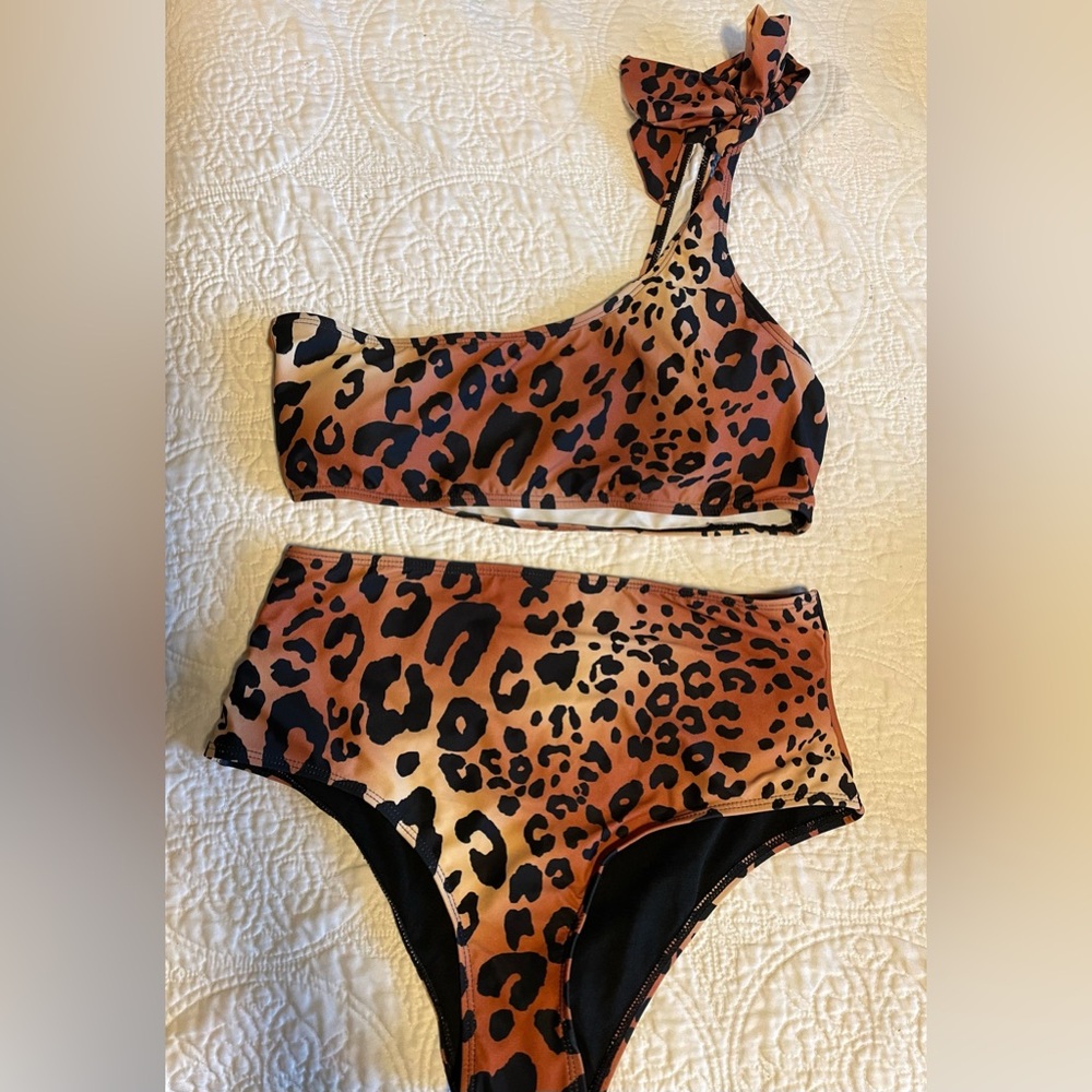 Womens Leopard high waist one piece with one side shoulder!